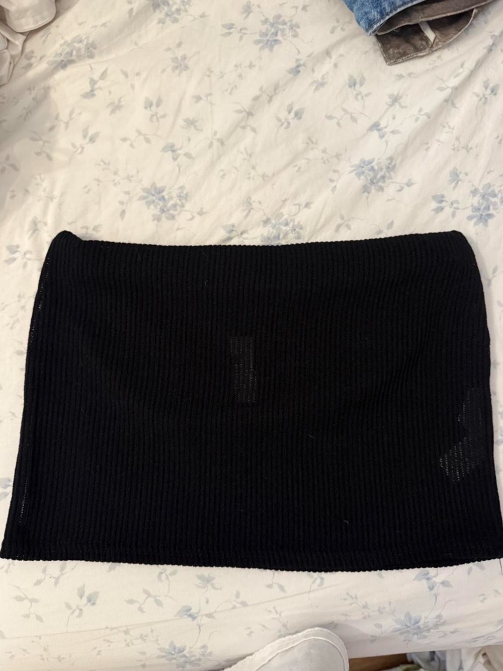 Classic Black Ribbed Mesh Mini Skirt - Sleek Everyday Style